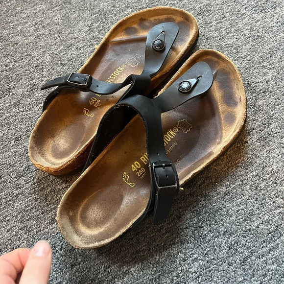 Birkenstock Black Gizeh Sandals, size 40 - Picture 2 of 5